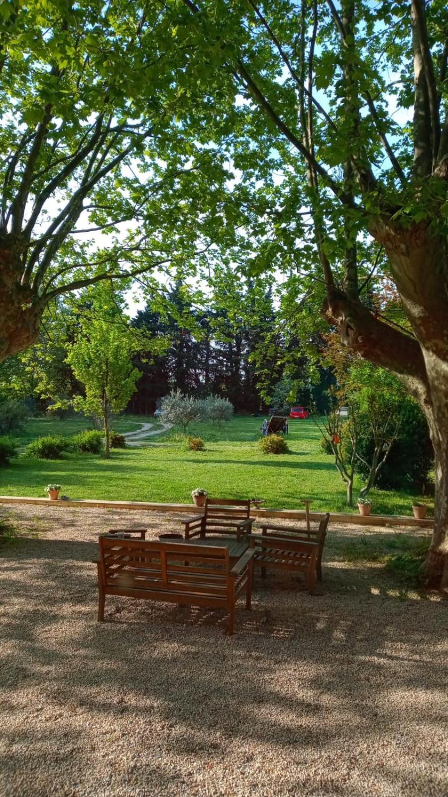 Mas De Karlotte Apartment Pernes-les-Fontaines Exterior foto